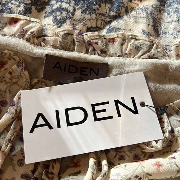 Aidan Lace Up Crop Top in Ivory Multi, Size Small - Picture 14 of 17